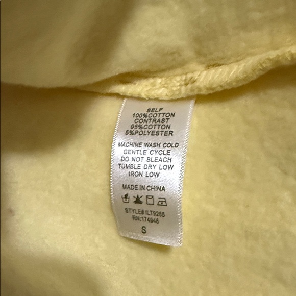 💖 **Hailey & Co. Pink Yellow Ombré Sweatshirt** Size **Small - Picture 4 of 5